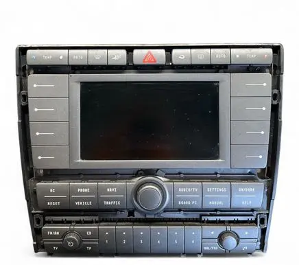 Volkswagen Phaeton Radio/CD/DVD/GPS head unit 3D0035007