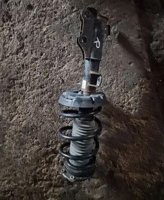 Chevrolet Equinox Front shock absorber/damper 84293476 237468836 137468836