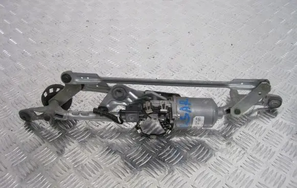 Nissan Pulsar Front wiper linkage 0390243237