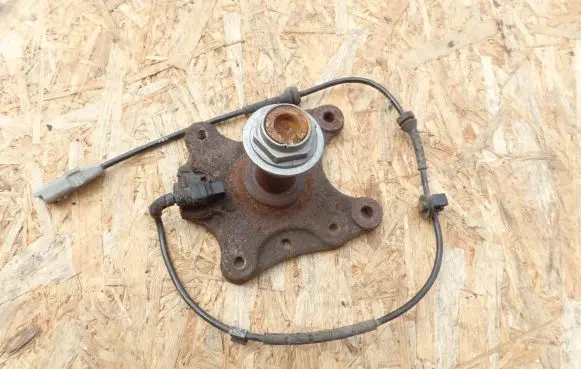 Peugeot 3008 I Stub axle 6944 383D 9674195780