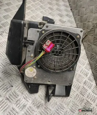 Audi A3 S3 8L Subwoofer speaker 8L0035381D
