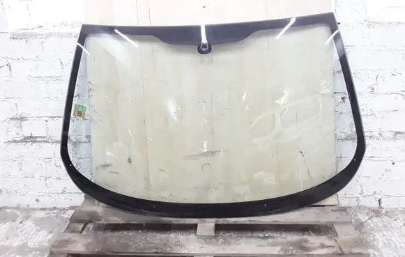 Alfa Romeo GT Front windscreen/windshield window 43R008594 DOT24AS1M122