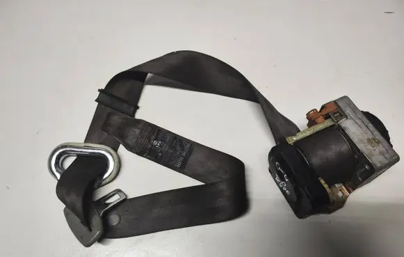 Volkswagen Golf IV Front seatbelt 1J3857706J 54611149 33004430