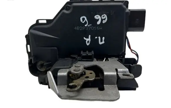 Audi A6 S6 C5 4B Front door lock 4B2837016A
