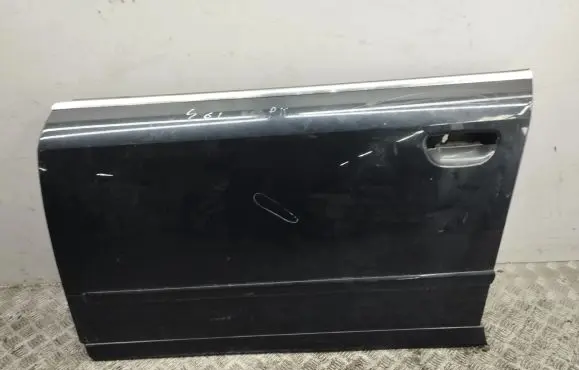 Volvo V70 Front door