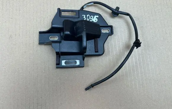 BMW 3 E92 E93 Tailgate/trunk/boot lock/latch/bracket 6979425