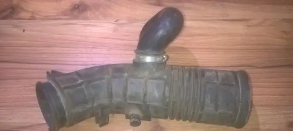 Honda CR-V Air intake hose/pipe