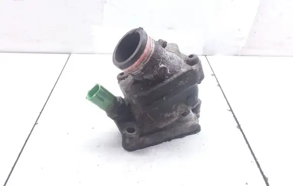Volvo S60 Thermostat/thermostat housing 