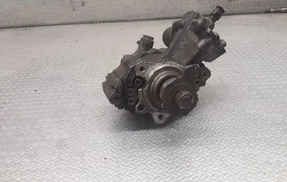 KIA Carnival Fuel injection high pressure pump 331004X400 9422A000A