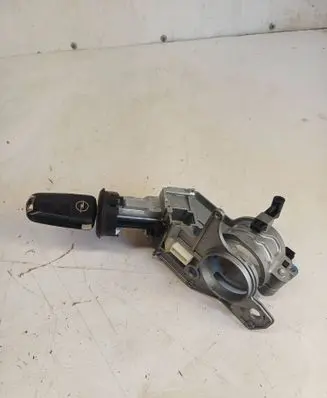 Opel Zafira B Ignition lock 281726 09685M207A 241430
