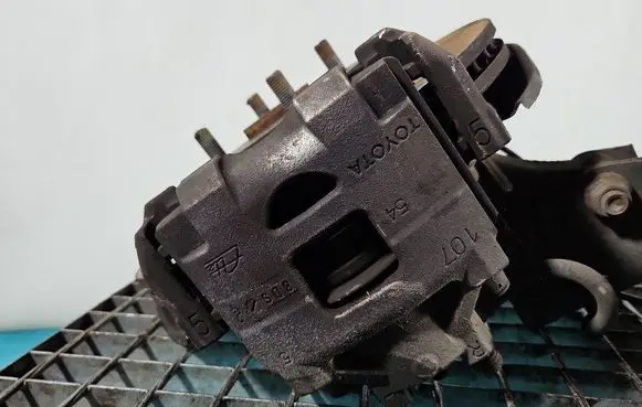 Toyota Yaris Front brake caliper IMPRK1375231