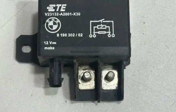 BMW X5 F15 Coolant fan relay 9198302