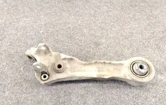 Jaguar XF X250 Front lower control arm/wishbone 3C254