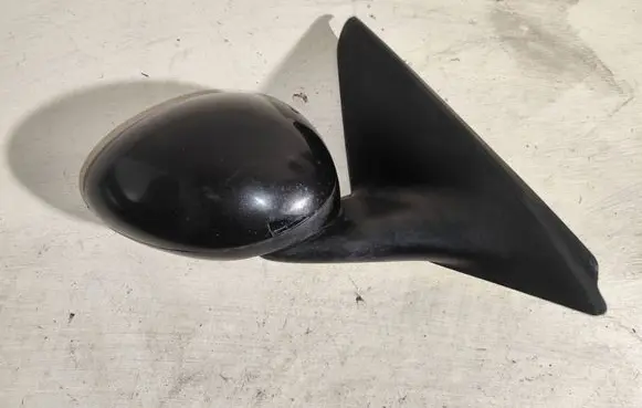 Front door electric wing mirror