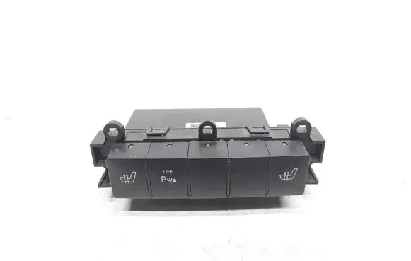 Mercedes-Benz B W245 Seat heating switch 1698209010