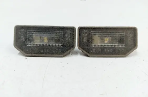 Tesla Model Y Number plate light 1713282-00-A