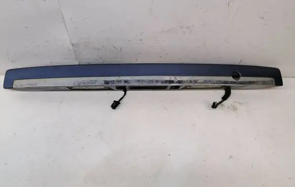 KIA Sorento Number plate light 925003E1
