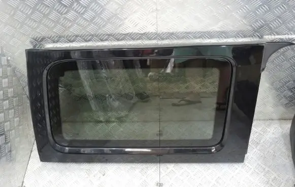 Jeep Wrangler Sliding door window/glass 