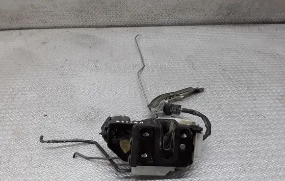 Hyundai Getz Front door lock