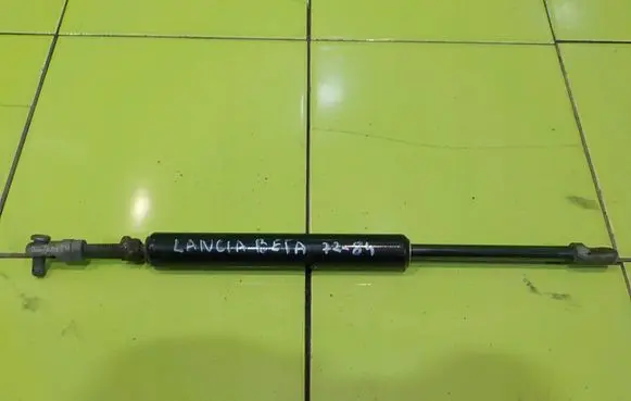 Lancia Beta Rear light center trim bar blend 