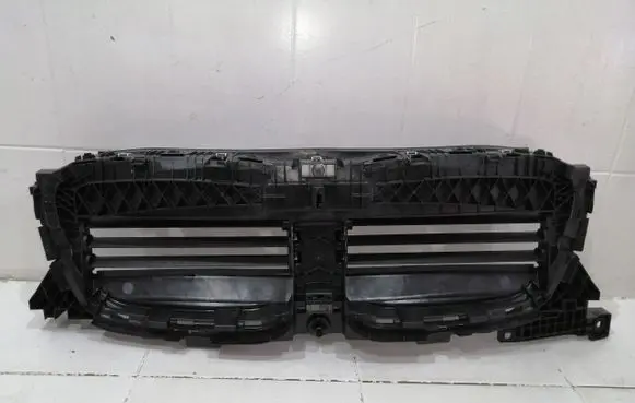 BMW iX3 G08 Intercooler air guide/duct channel