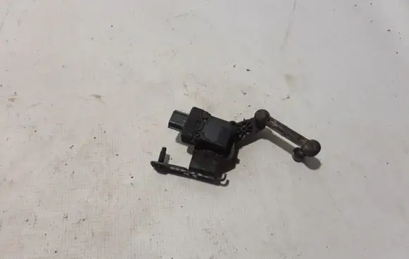 Renault Espace VI Rear air suspension level height sensor 538218910R