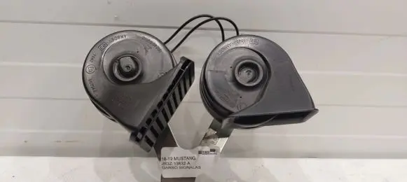 Ford Mustang VI Horn signal JR3Z13832A