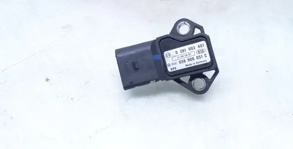 Volkswagen Golf V Air pressure sensor 0281002401 038906051C