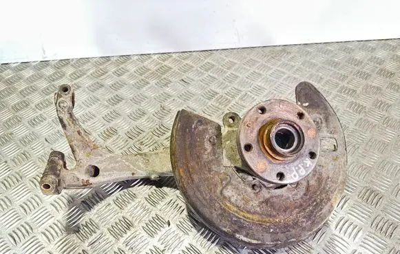 Skoda Superb B5 (3U) Front wheel hub 8D0407257