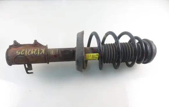 Chevrolet Orlando Front shock absorber with coil spring 13307870