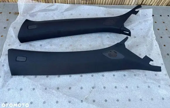 Audi A3 S3 8V Front door trim bar 