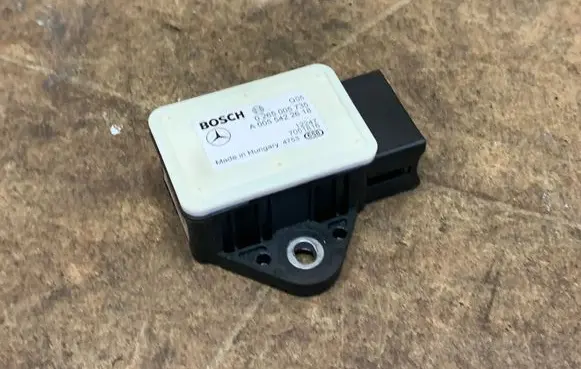 Mercedes-Benz CLS C218 X218 Yaw turn rate sensor A0055422618