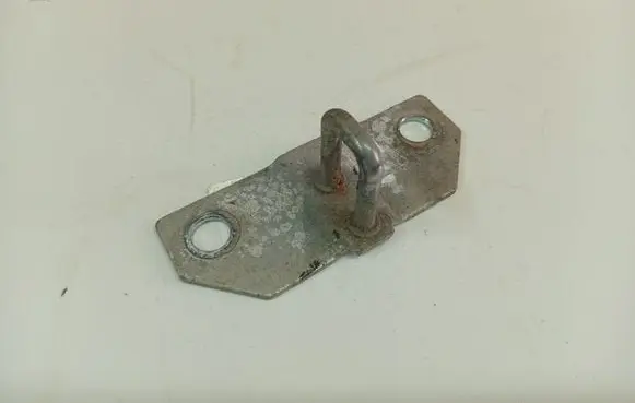 Mercedes-Benz A W169 Rear door lock loop/hook striker