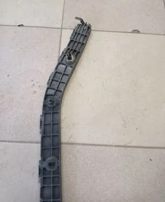 Toyota Sienna XL30 III Rear bumper mounting bracket 5257608010 12156