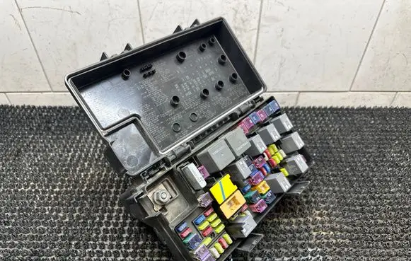 Fuse box set
