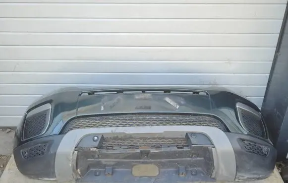Land Rover Evoque I Front bumper 