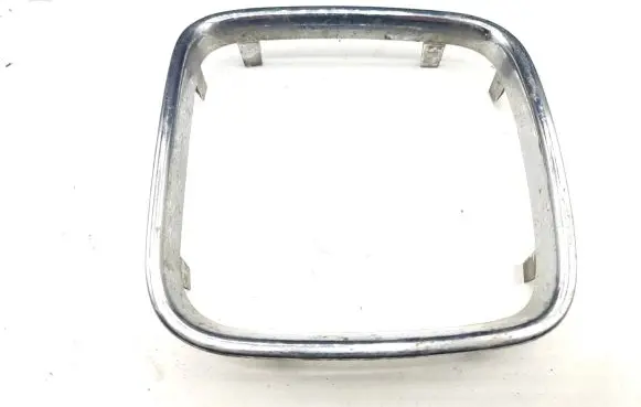 BMW 5 E34 Front bumper upper radiator grill 1973897