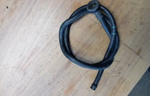 Porsche Macan (95B) Oil fill pipe 95B877202