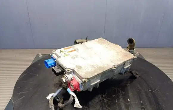 Tesla Model S Voltage converter/converter module 