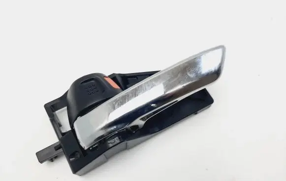 Suzuki Swift II Rear door interior handle