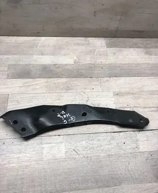 Volkswagen Golf VI Radiator support slam panel bracket 5K0806930B