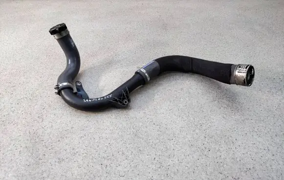 Dacia Sandero II Intercooler hose/pipe 144606878R45 144606878R 3100001956