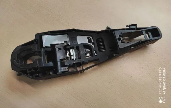 Citroen C3 Aircross Front door exterior handle/bracket 8686433780U