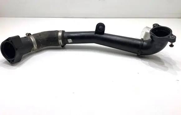 Volkswagen Golf VII Intercooler hose/pipe 04L145770H