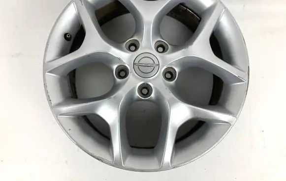 Chrysler Pacifica R18 alloy rim 5RJ43TRMAB