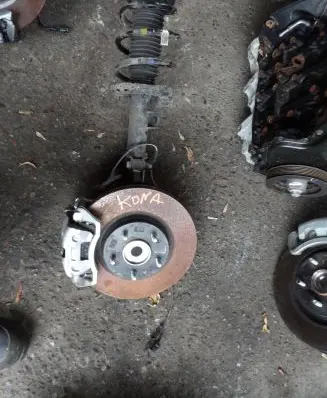 Hyundai Kona I Front wheel hub spindle knuckle