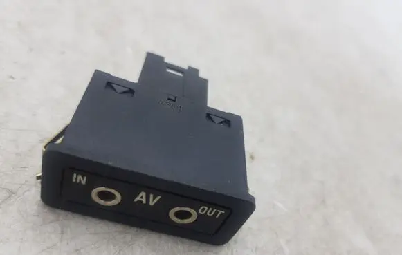 BMW X5 E53 AUX in-socket connector 8368346 03055505
