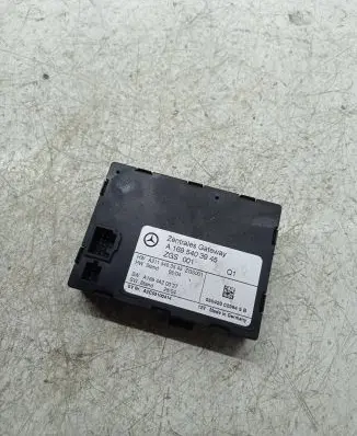 Mercedes-Benz A W169 Gateway control module A1695403945