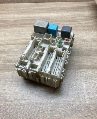 Toyota Prius (XW20) Fuse box set 5B011406 412210200