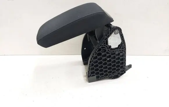 Skoda Octavia Mk2 (1Z) Armrest 1Z0864207B 200803290528 11301001510